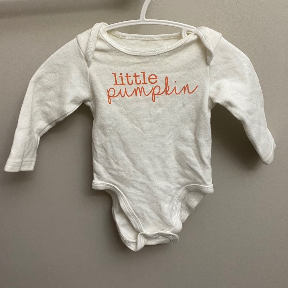 Little Pumpkin Bodysuit 🖤3 for 10🖤